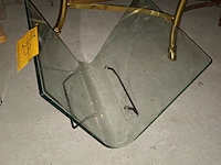 Lot 23 - glazen lectuurhouder - afbeelding 2 van  3