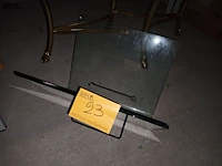 Lot 23 - glazen lectuurhouder - afbeelding 3 van  3