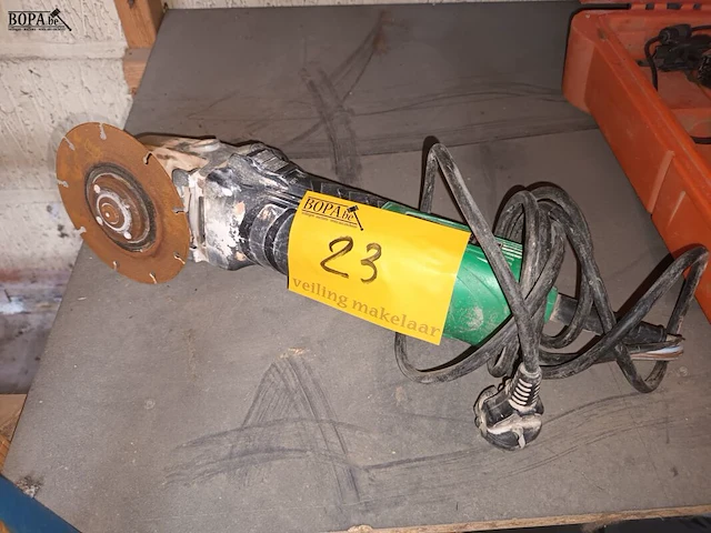 Lot 23 - haakse slijper hitachi - afbeelding 1 van  3