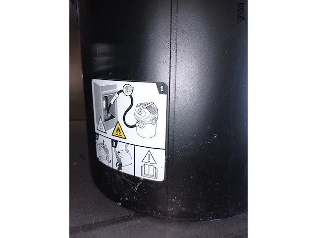 Lot 23 - kärcher asstofzuiger - afbeelding 4 van  5
