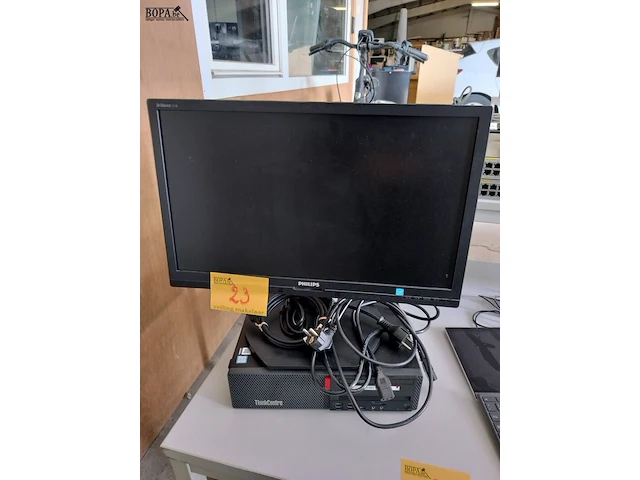 Lot 23 - lenovo thinkcentre computer - afbeelding 1 van  1