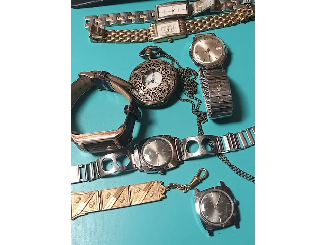 Lot 23 - lot juwelen en horloges - afbeelding 2 van  7