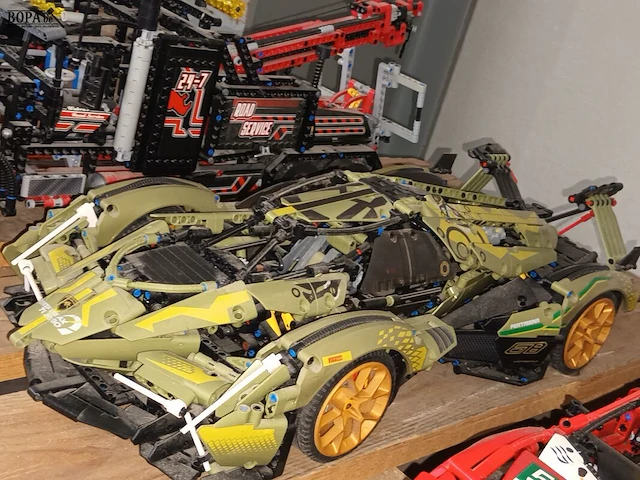 Lot 23 - moyu block lamborghini v12 - afbeelding 2 van  4