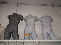 Lot 23 - paspop torso. 3 stuks - afbeelding 1 van  3