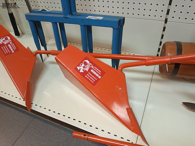 Lot 23 - ploeg met tanden - afbeelding 4 van  4