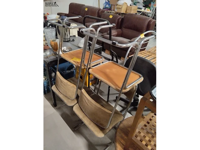 Lot 23 - retro stoelen. 4 stuks - afbeelding 1 van  3