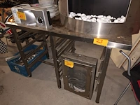 Lot 23 - rvs werktafel - afbeelding 1 van  4