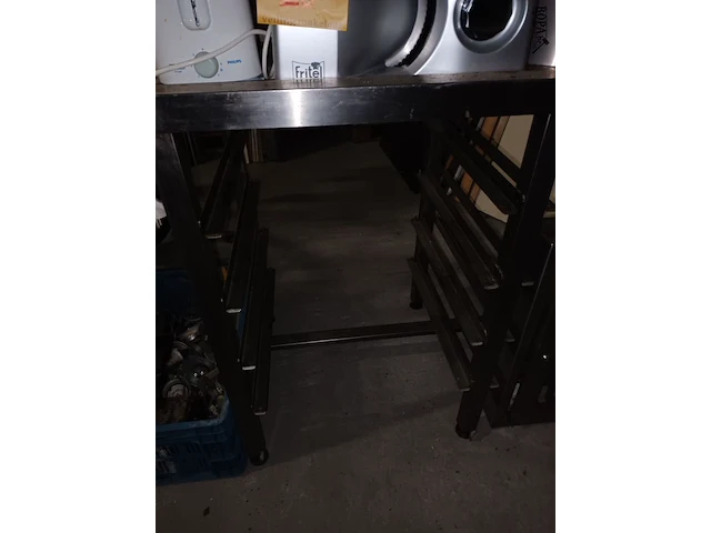 Lot 23 - rvs werktafel - afbeelding 3 van  4