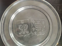 Lot 23 - tinnen wapenschild schalen - 20 stuks - afbeelding 4 van  4