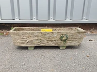 Lot 23 - vintage bloembak beton - afbeelding 5 van  5