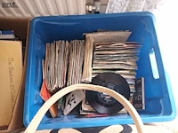 Lot 23 - vinyl lp’s en singels - afbeelding 2 van  3