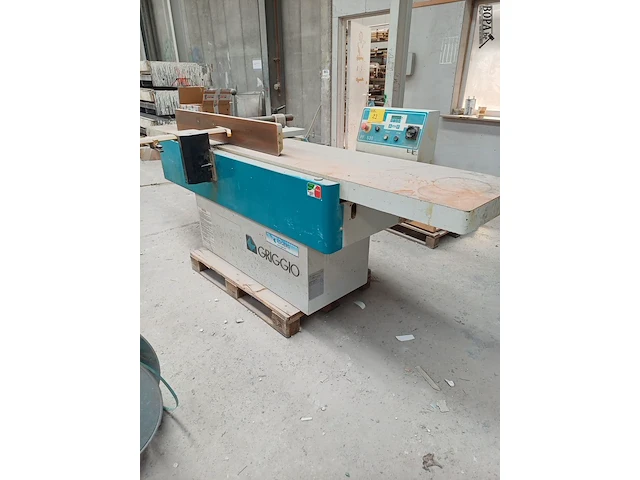 Lot 23 - vlakschaafmachine griggio - afbeelding 1 van  7