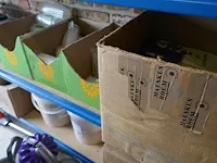 Lot 23 - voedingsbakken en eetwaren - afbeelding 3 van  14