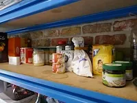 Lot 23 - voedingsbakken en eetwaren - afbeelding 14 van  14