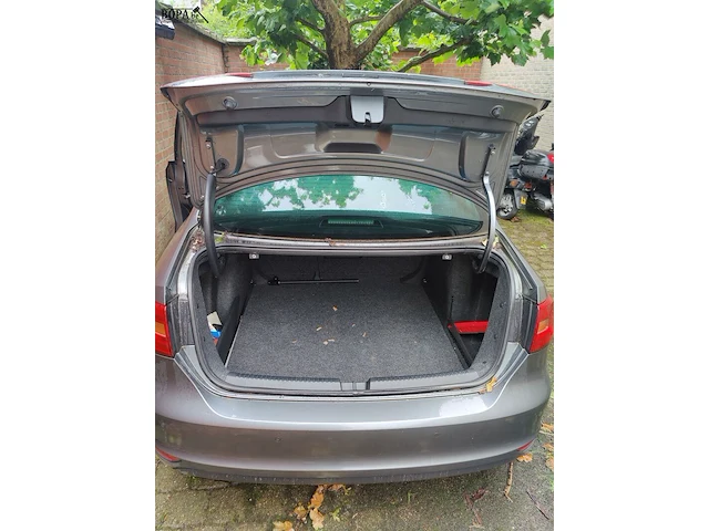 Lot 23 - volkswagen jetta schadewagen (2011-chass.wvwzzz16zcm031549) - afbeelding 19 van  20