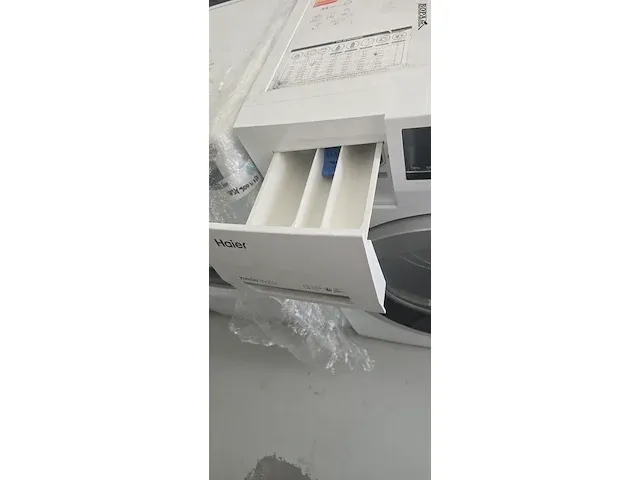 Lot 23 - wasmachine haier 10 kg - afbeelding 4 van  6