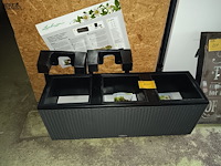 Lot 230 - lechura trio cottage - afbeelding 1 van  2