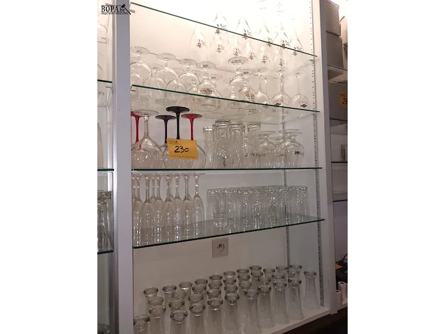 Lot 230 - lot glazen - afbeelding 2 van  4