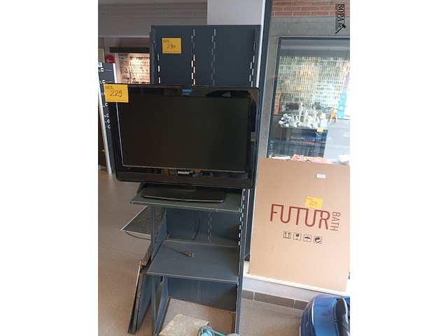 Lot 230 - metalen winkelrek - afbeelding 4 van  4