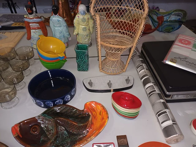 Lot 230 - retro en vintage. 52 stuks - afbeelding 4 van  5