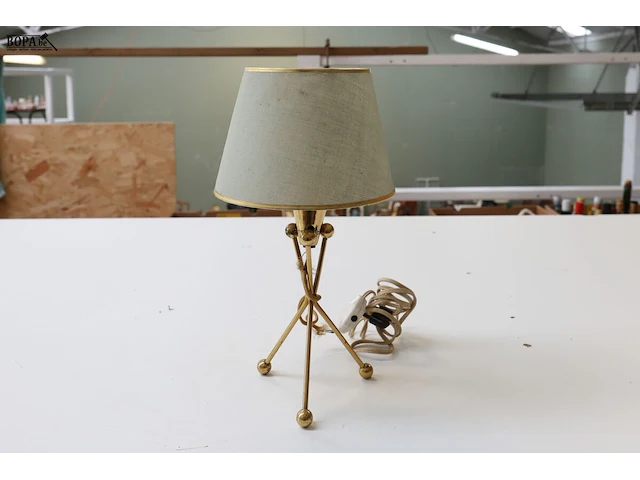 Lot 230 - vintage tafellampje - afbeelding 1 van  3