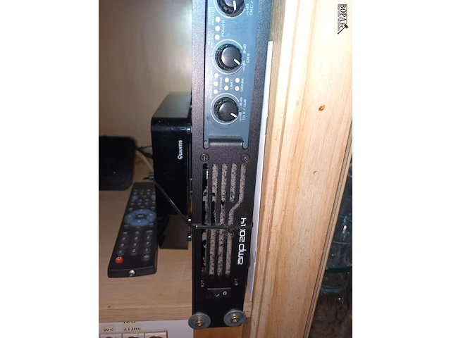 Lot 231 - muziekversterker jb systems - afbeelding 3 van  5