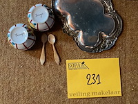 Lot 231 - verzilverd schaaltje met 2 limoges potjes en lepeltjes - afbeelding 3 van  3