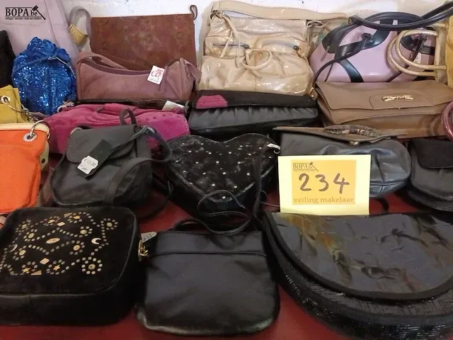 Lot 234 - handtassen. 29 stuks - afbeelding 3 van  4