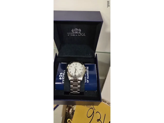 Lot 234 - polshorloges, smartwatch, baneefit, festina en laquiole - afbeelding 4 van  5