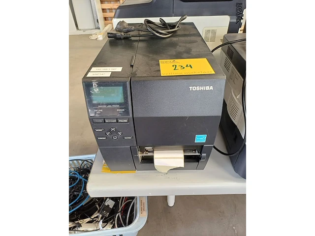 Lot 234 - toshiba barcode labelprinter (h) - afbeelding 1 van  5