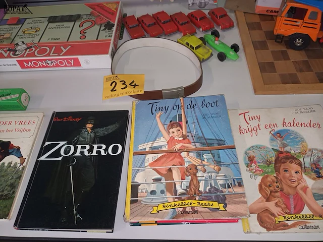 Lot 234 - vintage speelgoed. 25 stuks - afbeelding 2 van  2