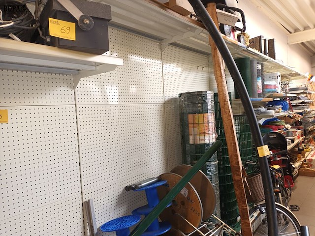 Lot 235 - gondella wandrek - afbeelding 1 van  3