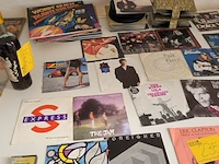 Lot 235 - grote partij vinylplaten + 1 cassette - afbeelding 2 van  6