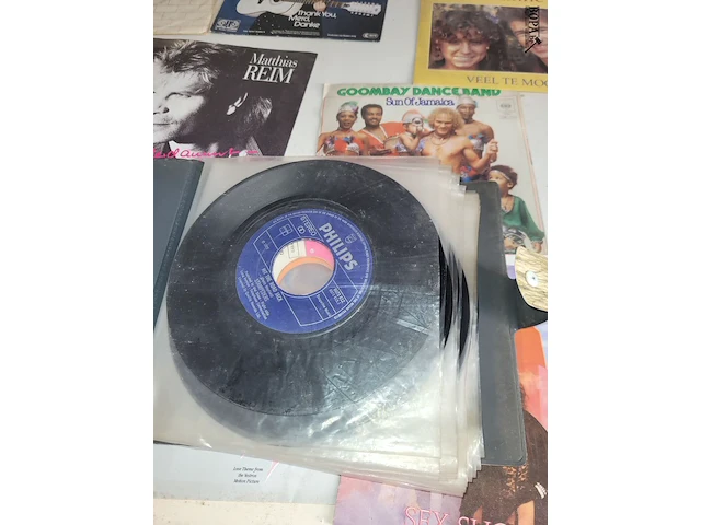 Lot 235 - grote partij vinylplaten + 1 cassette - afbeelding 6 van  6