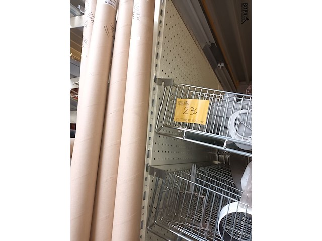 Lot 236 - dubbelzijdig gondella rek - afbeelding 4 van  4