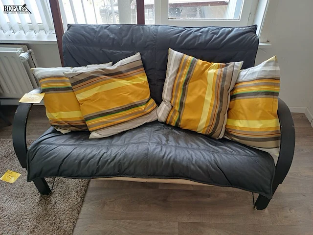 Lot 236 - lederen 2-zit sofa - afbeelding 1 van  2