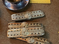 Lot 236 - verzilverde koffietas met bordje gegraveerd christoffle/serv - afbeelding 1 van  5