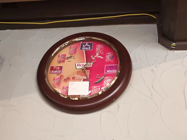 Lot 237 - klok en bord brocante - afbeelding 2 van  3