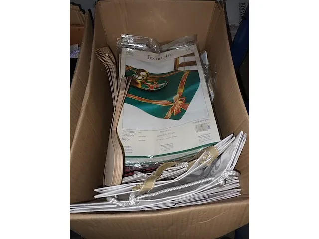 Lot 237 - verpakkingszakjes. 4 dozen - afbeelding 2 van  5