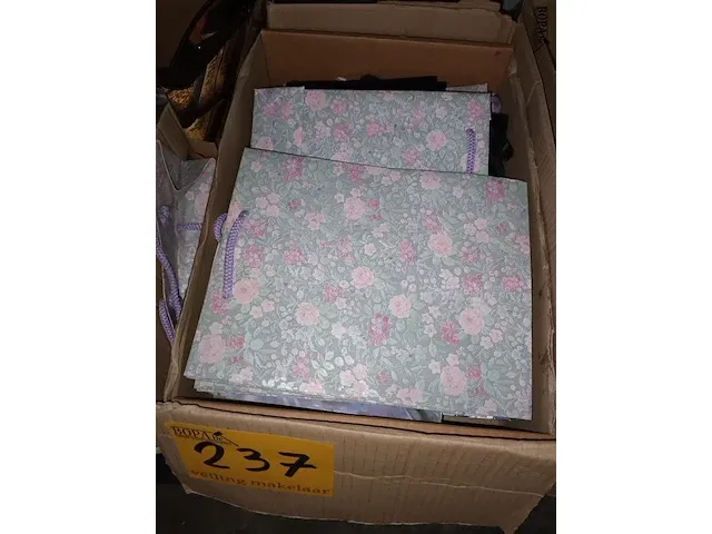 Lot 237 - verpakkingszakjes. 4 dozen - afbeelding 3 van  5
