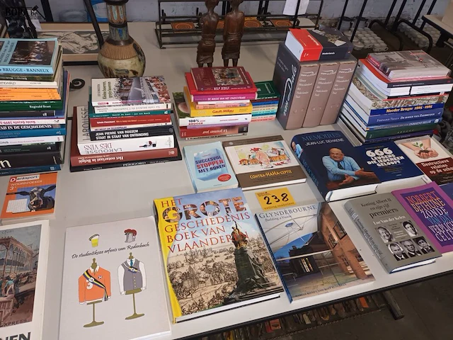Lot 238 - boeken. 75 stuks - afbeelding 1 van  5
