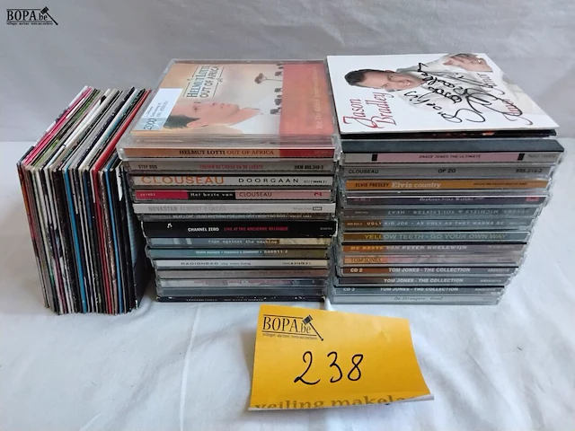 Lot 238 - lot cd's klassiek, stapel - afbeelding 1 van  4