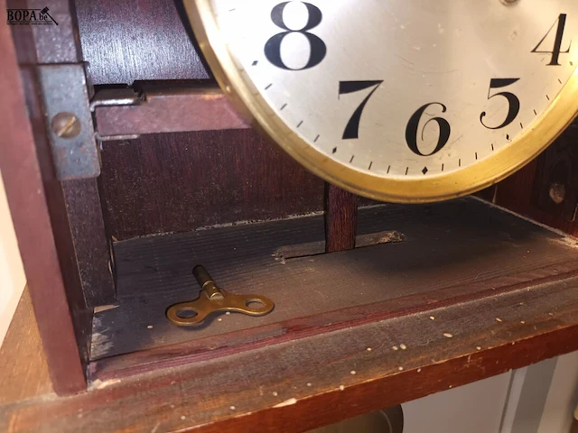 Lot 239 - antieke klok - afbeelding 4 van  5