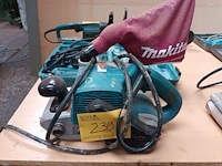 Lot 239 - bandschuurmachine makita - afbeelding 1 van  3