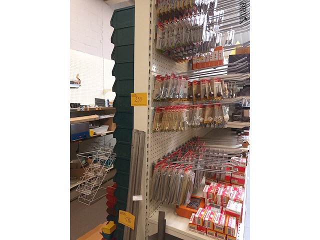 Lot 239 - dubbelzijdig gondella rek - afbeelding 3 van  3