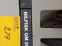 Lot 239 - stofzuiger nilfisk - afbeelding 2 van  3