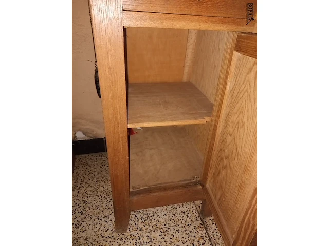 Lot 24 - bijzetkastje - afbeelding 4 van  4