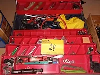 Lot 24 - gevulde materiaalkoffer - afbeelding 1 van  5