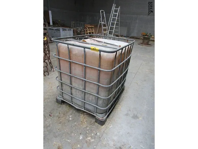 Lot 24 - ibc vloeistofcontainer - afbeelding 1 van  2