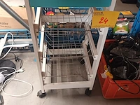 Lot 24 - keuken trolley - afbeelding 1 van  3
